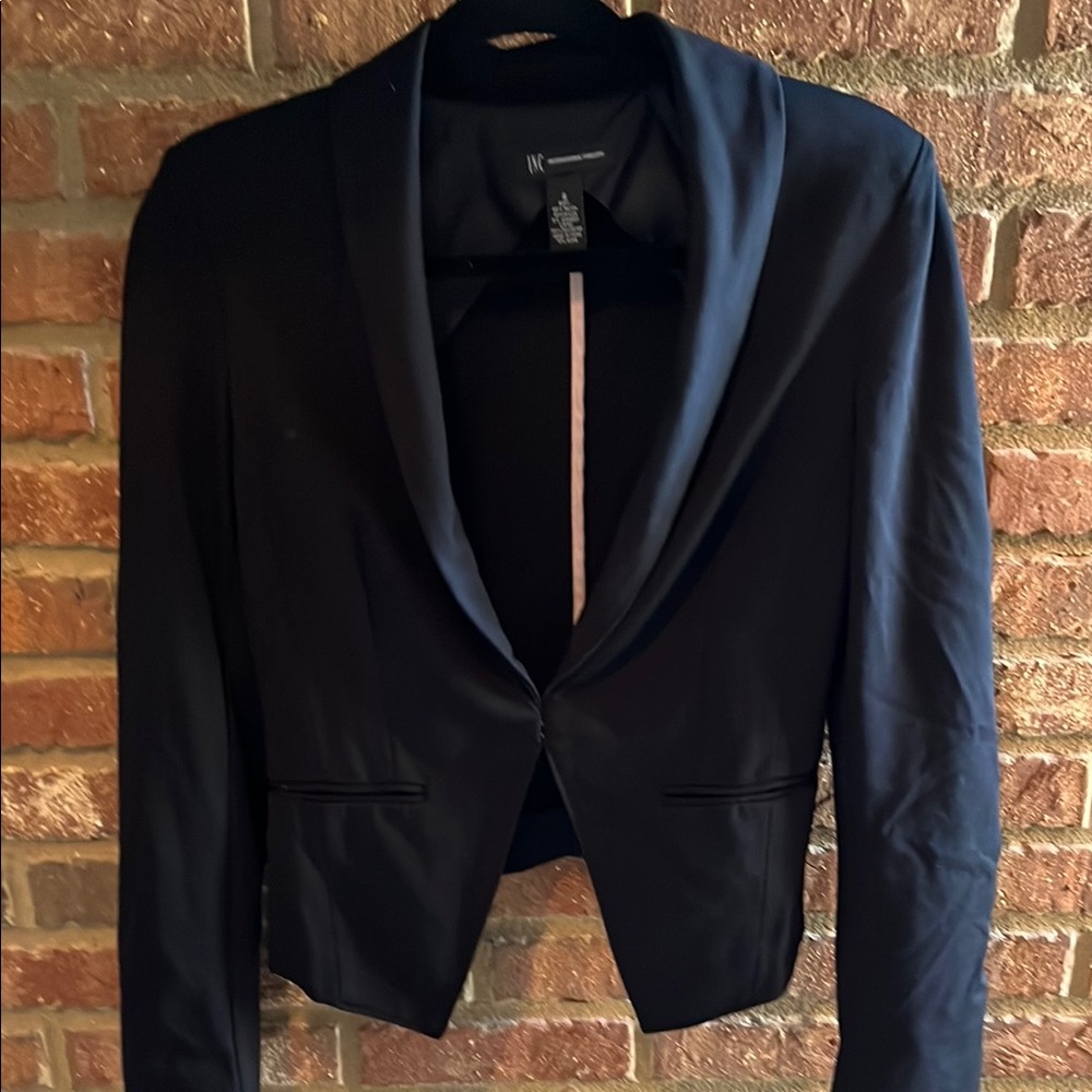 INC International Concepts Black Cropped Blazer with V-Neckline